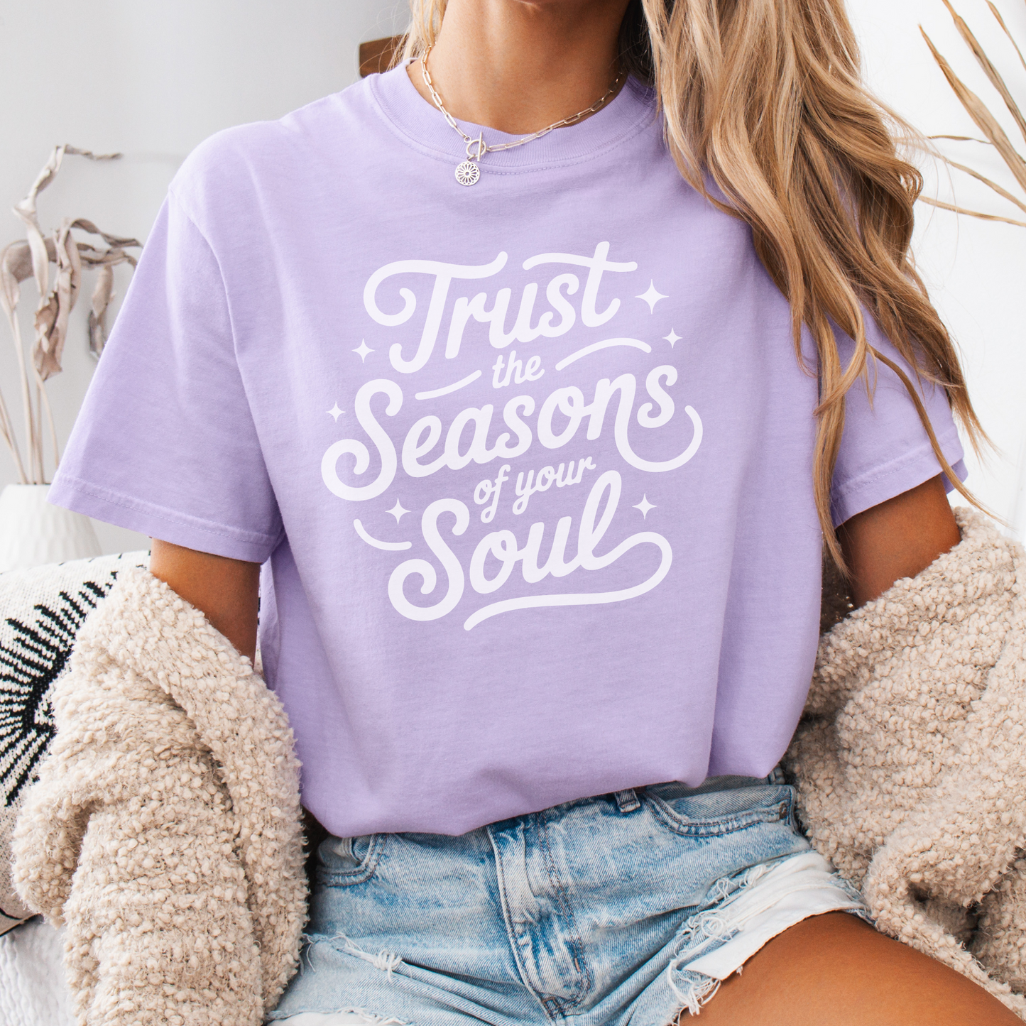 The Seasons Know – Trust the Timing of Your Becoming Tee